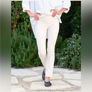 Frank & Eileen Derry Illusion Pull-On Jean 32